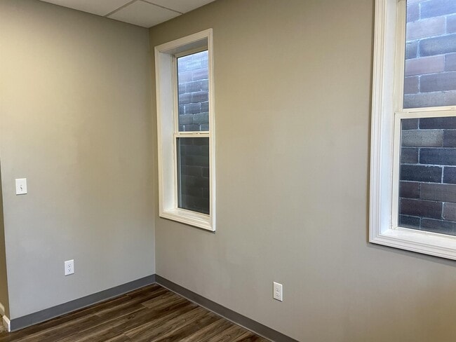 Building Photo - 6067 Linfield Ave SE