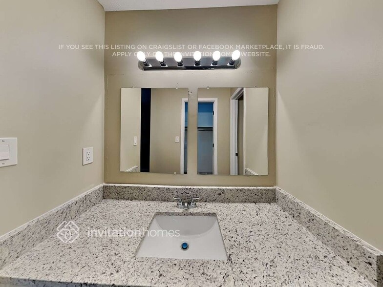 Building Photo - 115 Silver Springs Dr