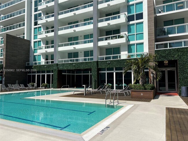 Building Photo - 1080 Brickell Ave