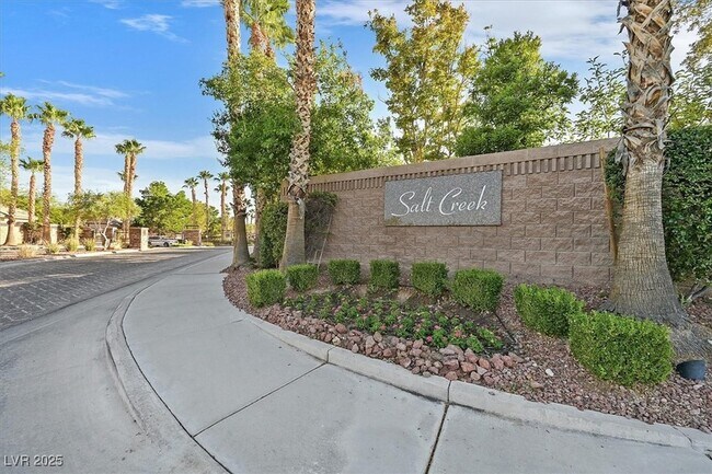 Building Photo - 7221 Sandy Plains Ave