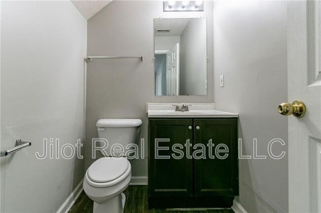 Building Photo - 256 Turnstone Rd