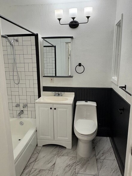 Building Photo - 3624 Arlington Ave