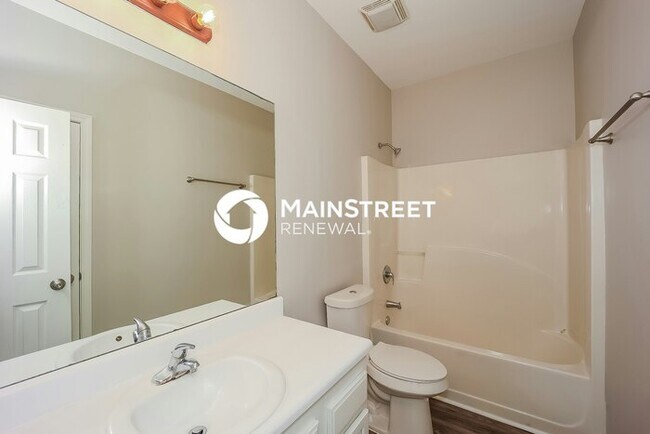 Building Photo - 6 Bedroom Pet-Friendly Home in Atlanta, GA with Main Street Renewal