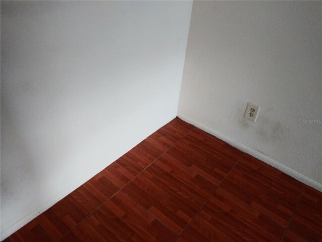 Building Photo - 127 Springwood Cir