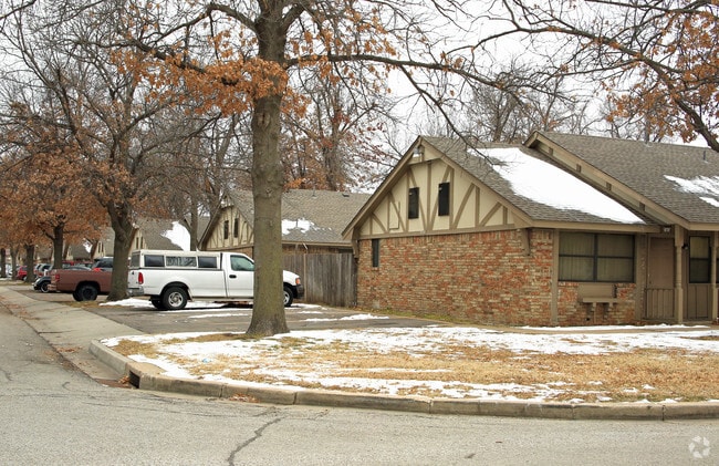 Building Photo - The Virginia Lee Apartments