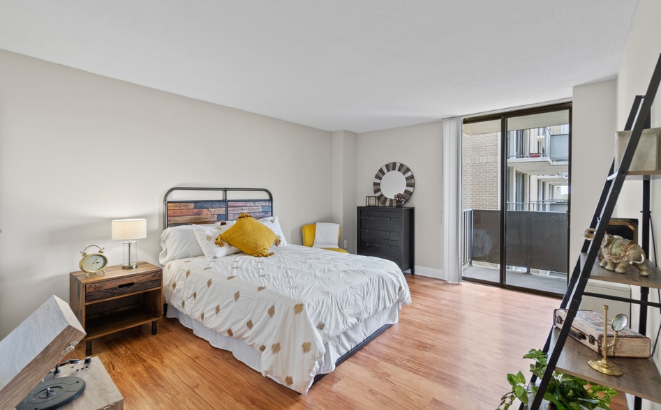 Interior Photo - Westchester Towers
