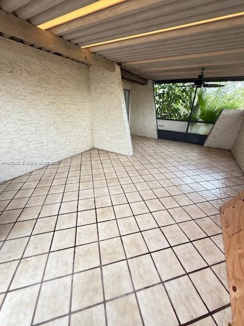 Building Photo - 9423 Oakburst Ln