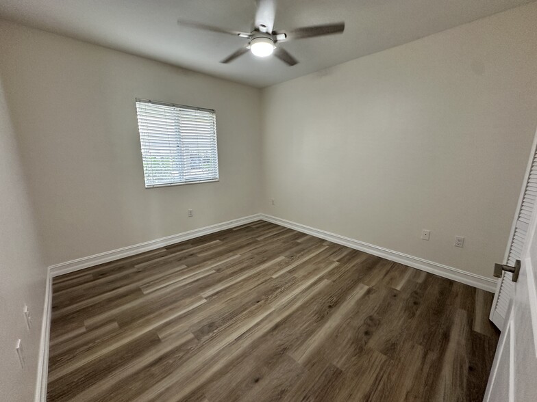 Building Photo - 7818 Great Heron Way