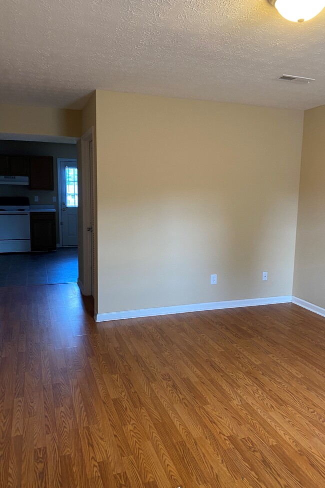 Building Photo - 125 Hillridge Ct