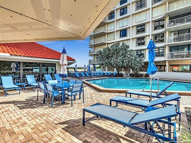 Building Photo - 5480 N Ocean Dr