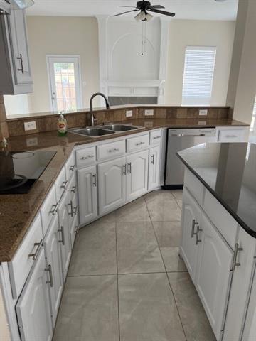 Building Photo - 2717 Orchid Dr