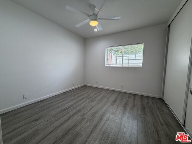 Building Photo - 18601 Hiawatha St