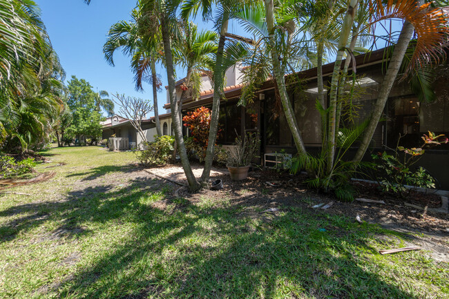 Building Photo - 604 Parkside Pl