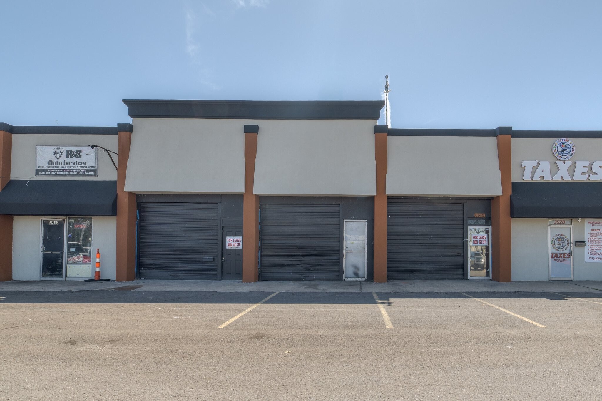 Building Photo - 3500 Newcastle Rd