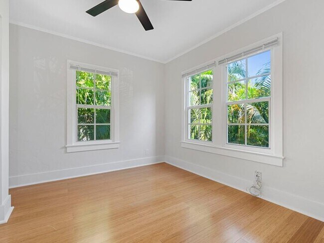 Building Photo - 209 Lytton Ct