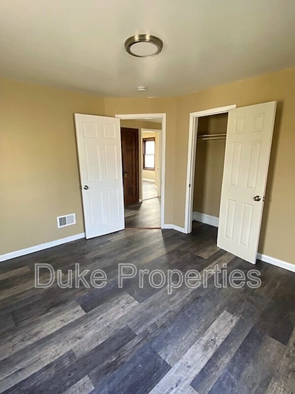 Building Photo - 1179 Genesee St