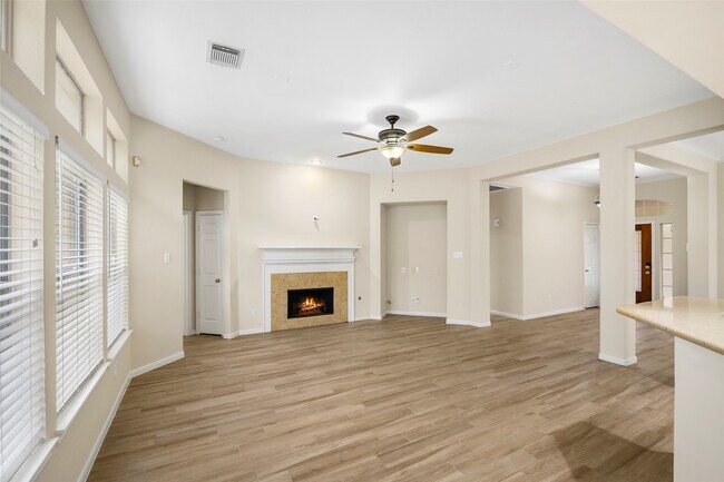 Building Photo - 26515 Autumn Orchard Ct