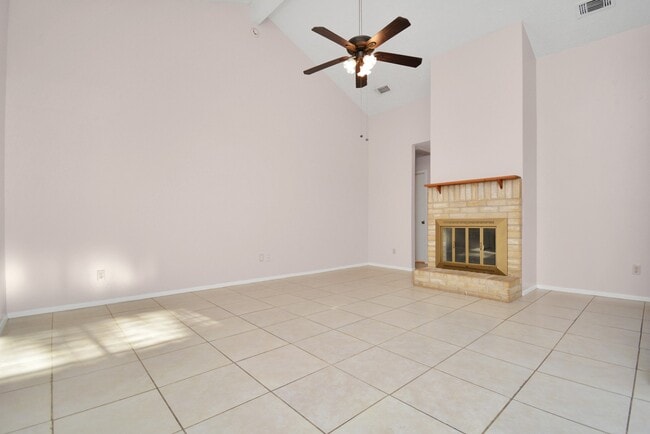 Building Photo - 19214 Cypress River Dr
