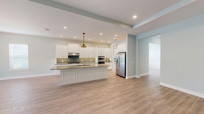 Building Photo - 152 Pine Haven Dr