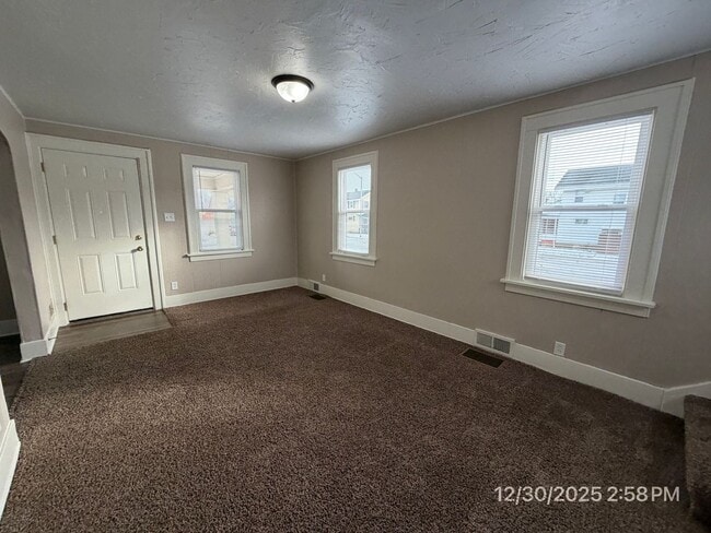 Building Photo - 3422 Smith St