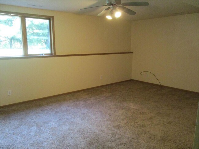 Building Photo - 1530 Idaho Ave