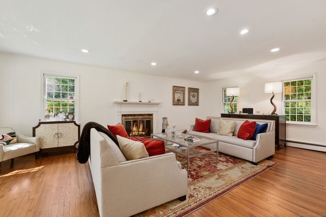 Building Photo - 52 Tannery Ln S