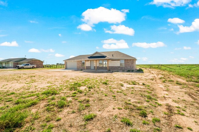 Building Photo - Country Living In Roosevelt ISD!