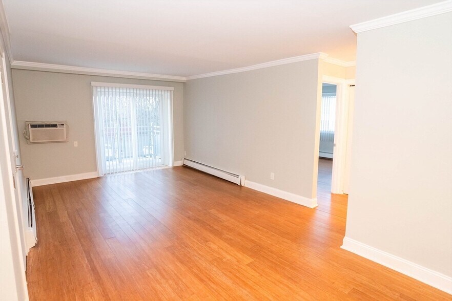 Primary Photo - 184 Parker Hill Ave