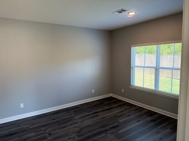 Building Photo - 55 Wolfsbridge Lp