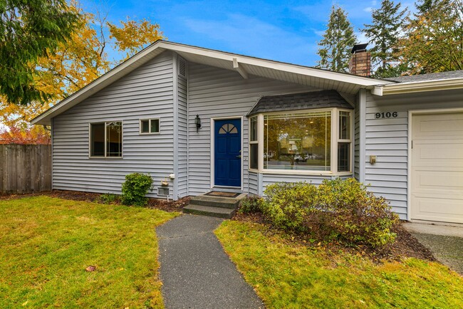 Building Photo - Finn Hill Updated 4 Bedroom Rambler - Open...