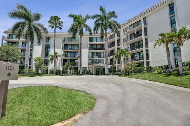 Building Photo - 1101 River Reach Dr