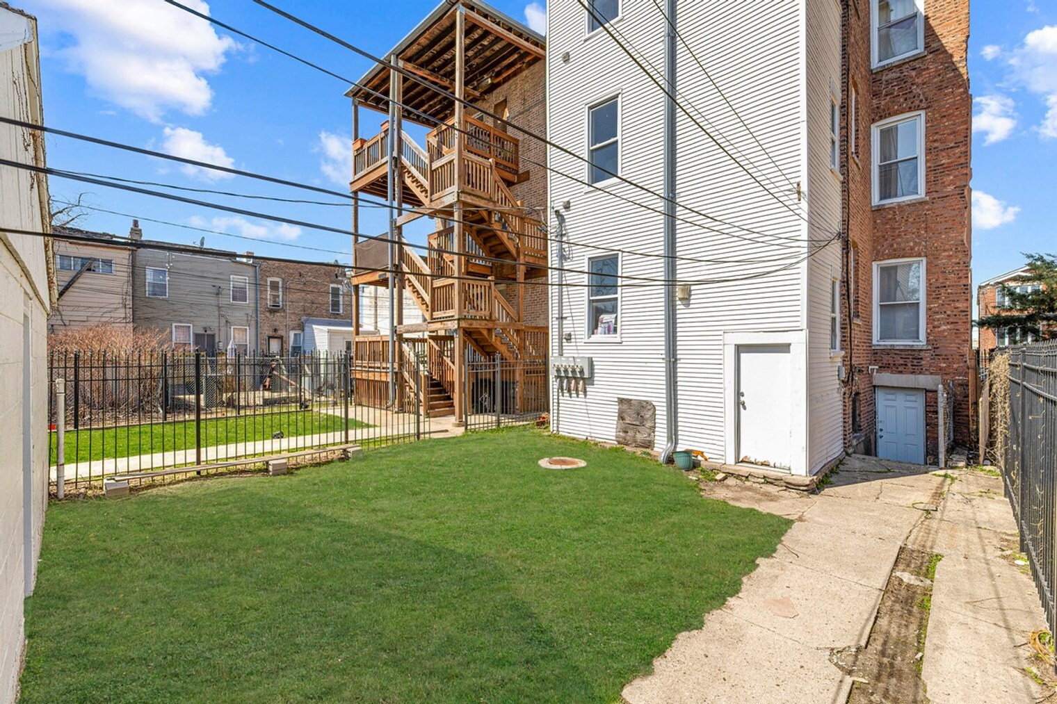 Building Photo - 2503 W Harrison St