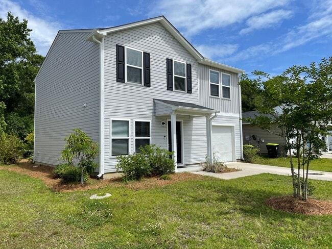Building Photo - 75 Shamrock Dr SW