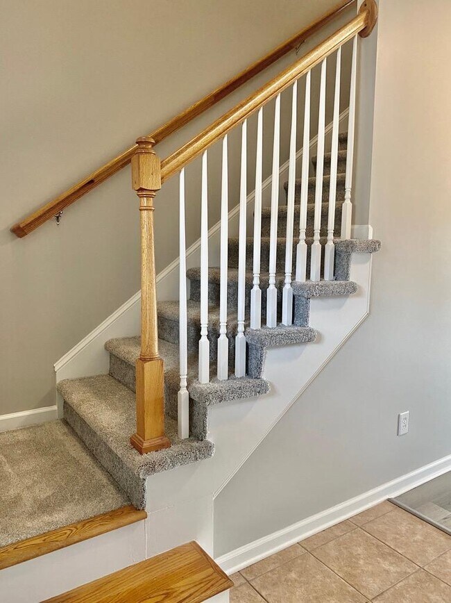 Building Photo - 110 Marbella Cir