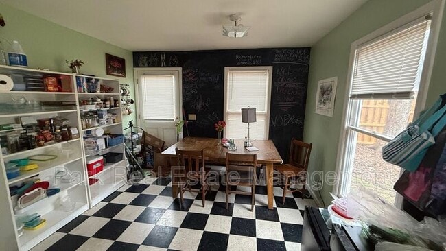 Building Photo - 505 N Greensboro St