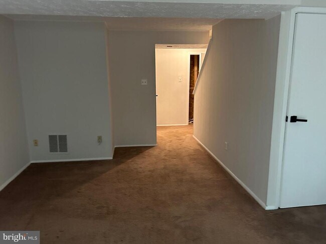 Building Photo - 8317 Brookvale Ct