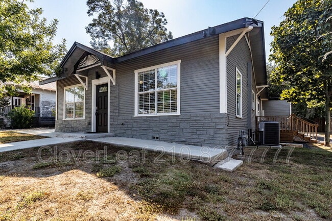 Building Photo - 210 Dumoulin Ave