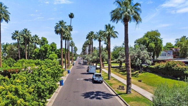 Building Photo - Nice studio apartment in Phoenix!