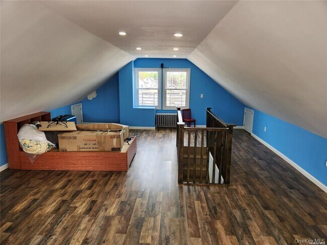 Building Photo - 21 Nassau Pl