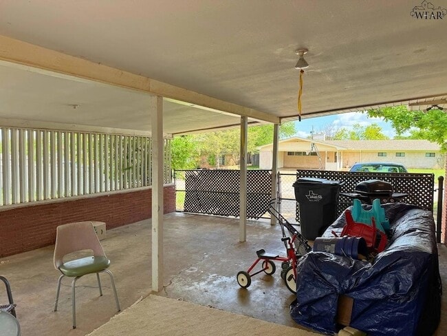 Building Photo - 4800 George St