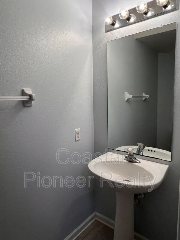 Building Photo - 11404 Misty Isle Ln