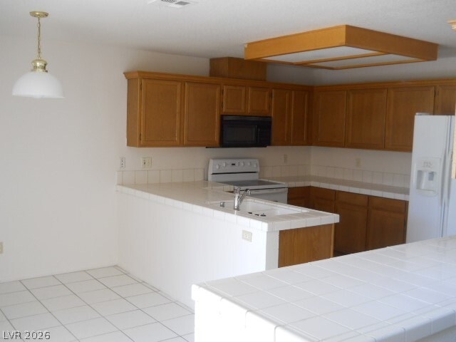 Building Photo - 7281 Vista Bonita Dr