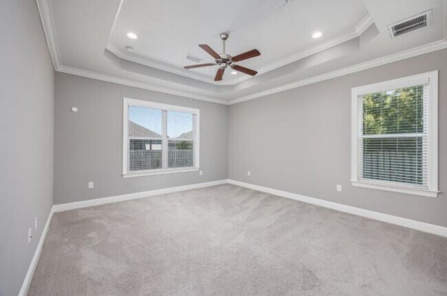 Building Photo - 77 Perimeter Pl