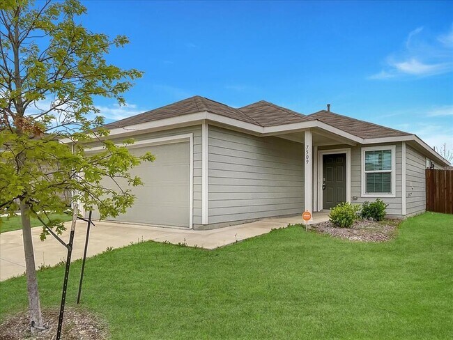 Building Photo - 7509 Jackrabbit Ave