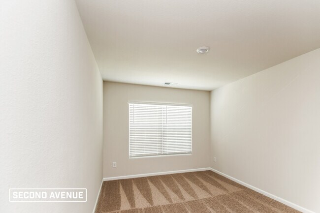 Building Photo - 1419 Native Gdn Rd