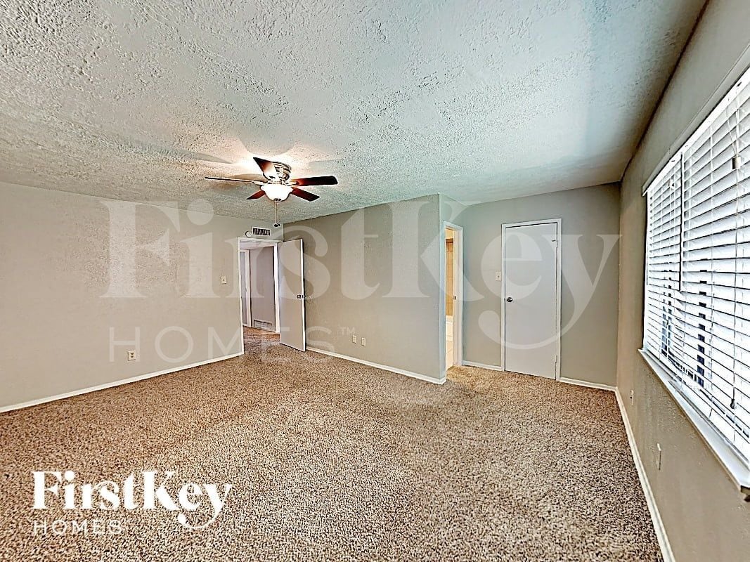 Building Photo - 16934 Macleish Dr