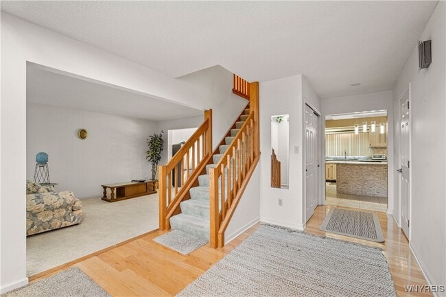 Building Photo - 66 Windsong Ct