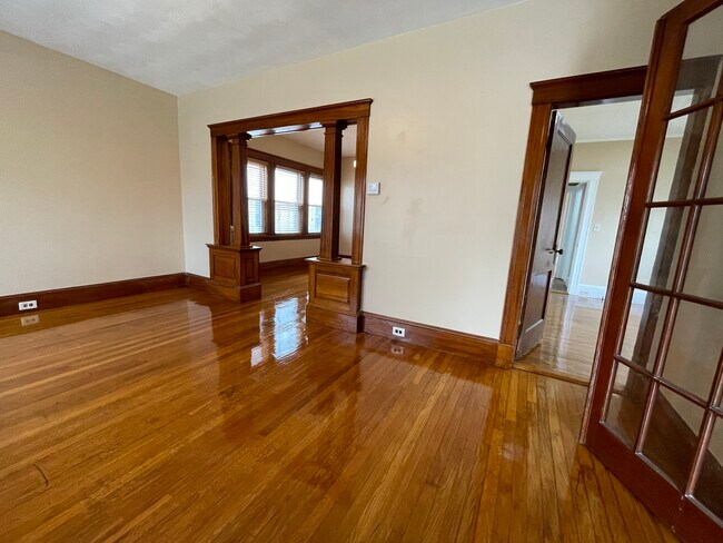 Building Photo - 289 Beech St