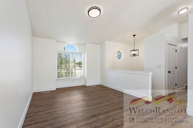 Building Photo - Beautiful Single-Family Home in Ogden