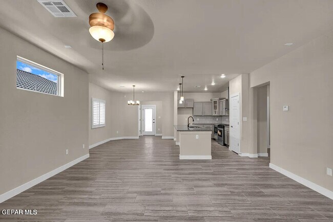 Building Photo - 740 Paseo Dulce Ave